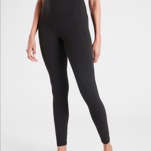 Athleta Salutation 7/8 Legging Black